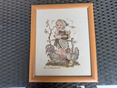 sehr süßes Hummel Stickbild im Rahmen ca. 34x28 cm