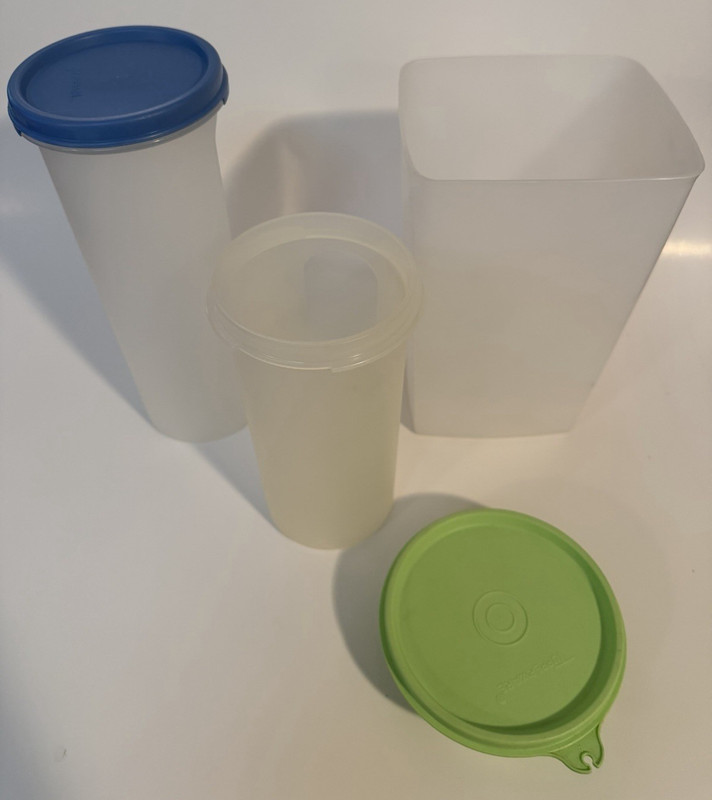 Tupperware Rectangular Round Lot Snap Lids Blue/Green