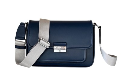 MICHAEL KORS BRADSHAW MEDIUM FLAP POCKET MESSENGER LEATHER BAG NAVY