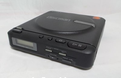Vintage 1980s Sony D-2 DiscMan - Portable CD Compact Disc Player