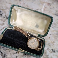 Vintage Ladies Avia 13 Jewel Watch. Working. Original Box.