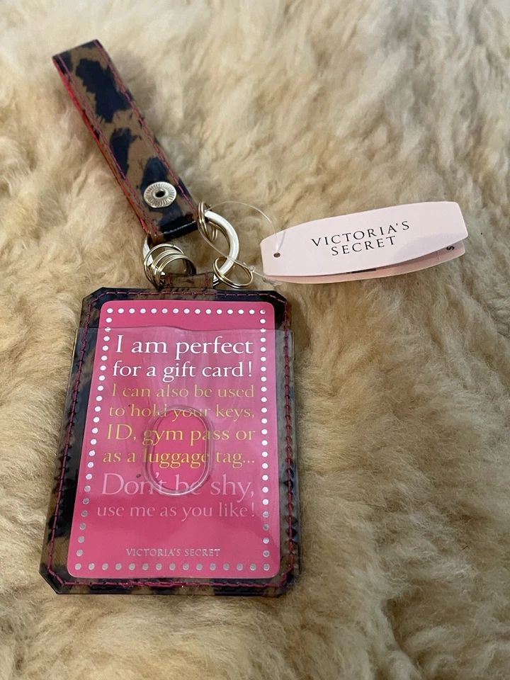 Muñequera Victoria’s Secret Animal Print etiqueta de equipaje nueva con etiquetas Foto 2 de 3