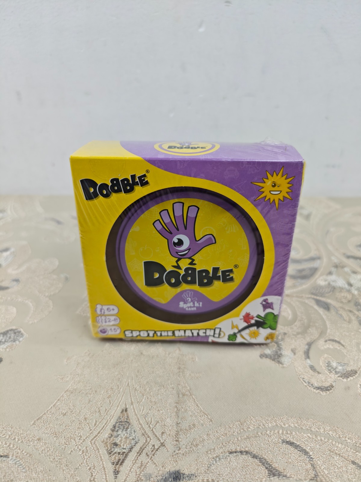 Asmodee | Dobble | Kids Card Game | Ages 6+ | 2-8 Players | 15 Minutes Playing