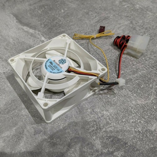 SilverStone Everflow 80mm DC 12V 0.45AMP 4-Pin PC Case Three Blade Fan R128032BU