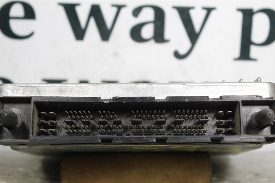 Блок управления двигателем 08627471A Volvo V70 2001-2002 модуль ECU 4G3 872 B3 - Изображение 4 из 4