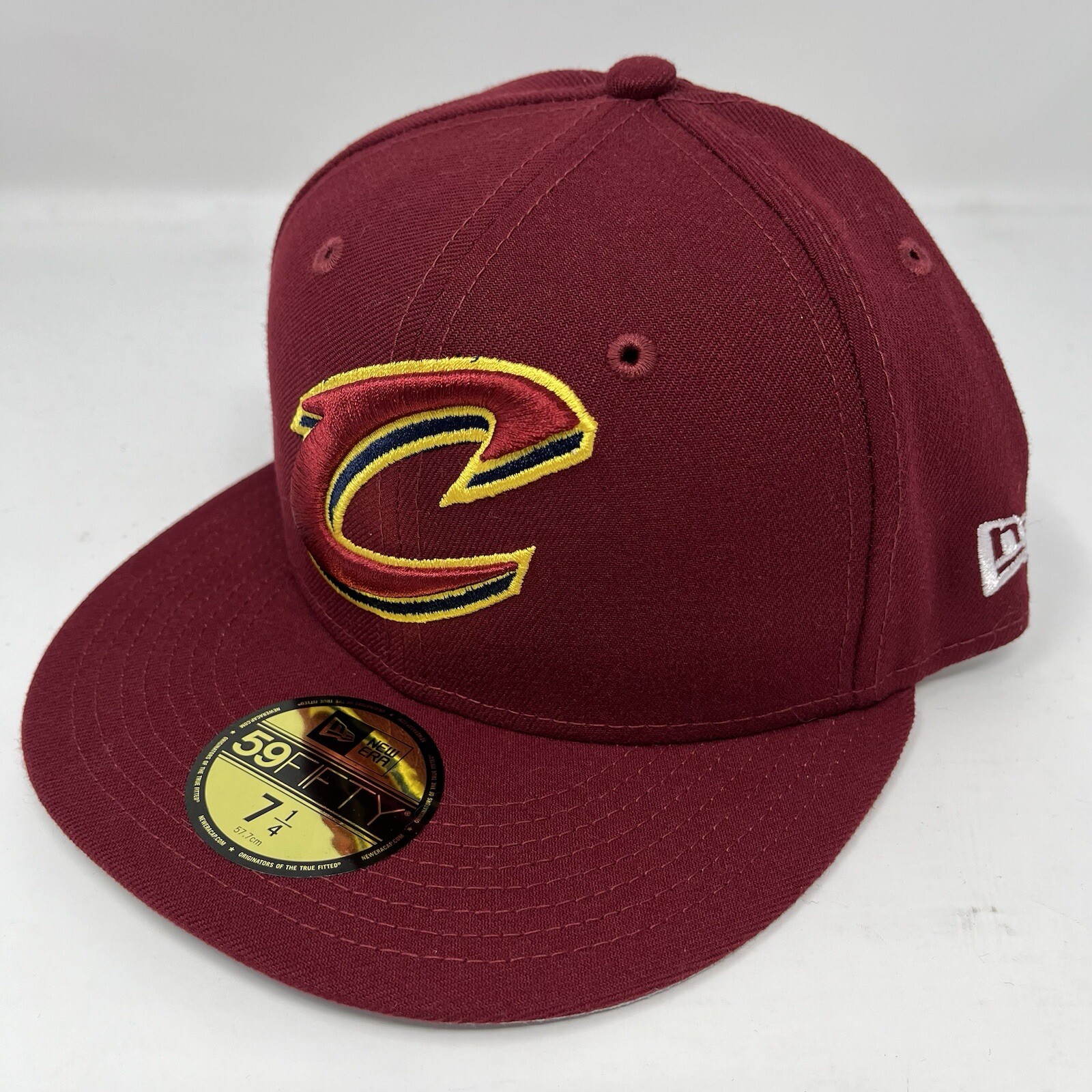 New Era 59FIFTY Cleveland Cavaliers NBA Fitted Hat Cap Wine Red Mens Size 7 1/4