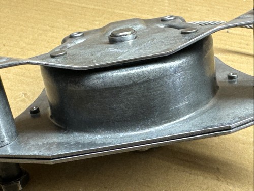 Chevrolet 1988-1998 neumático de repuesto cabrestante montaje polipasto portador OEM almacenado en interiores - Imagen 18 de 23