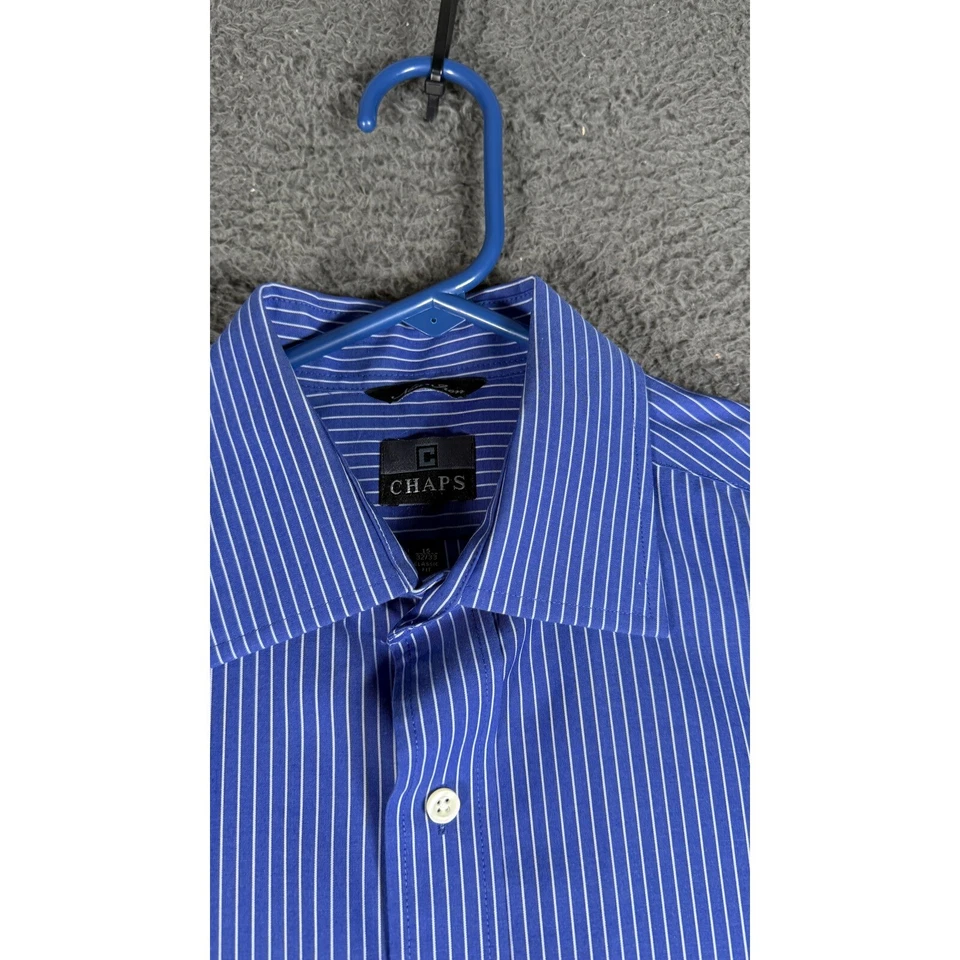 Camisa de vestir a rayas Chaps calce clásico abotonada manga larga azul 15 32/33 Foto 3 de 4