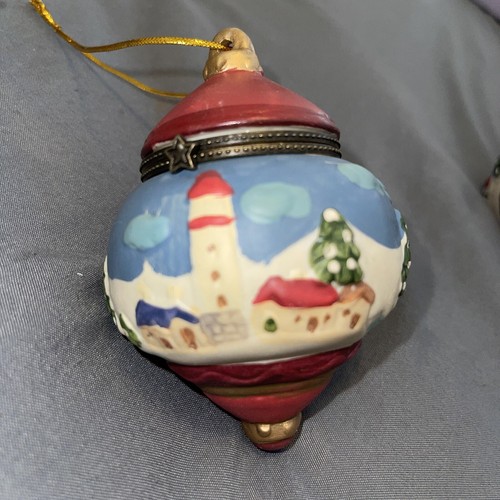 1980s Christmas Ornament HANDPAINTED Porcelain Trinket Box-Original Set Of 6 - Picture 3 of 9