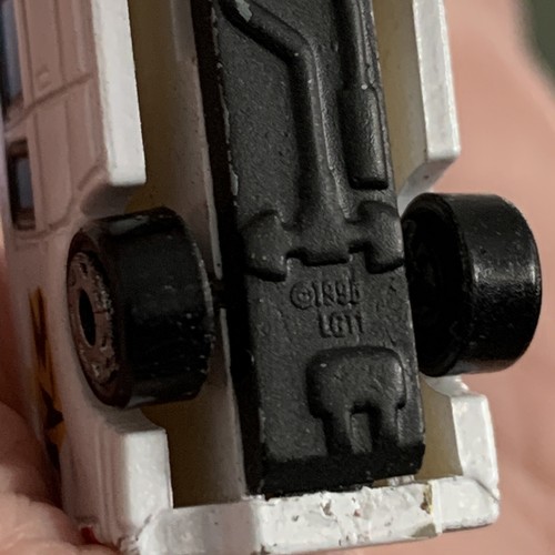Micro Machines Galoob LGTI Action News TV3 WITH ROOF CAMERA - Picture 4 of 6