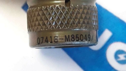 Abrazadera de cable ANFENOL 07418 M85049 39 9W 0104 - Imagen 3 de 5