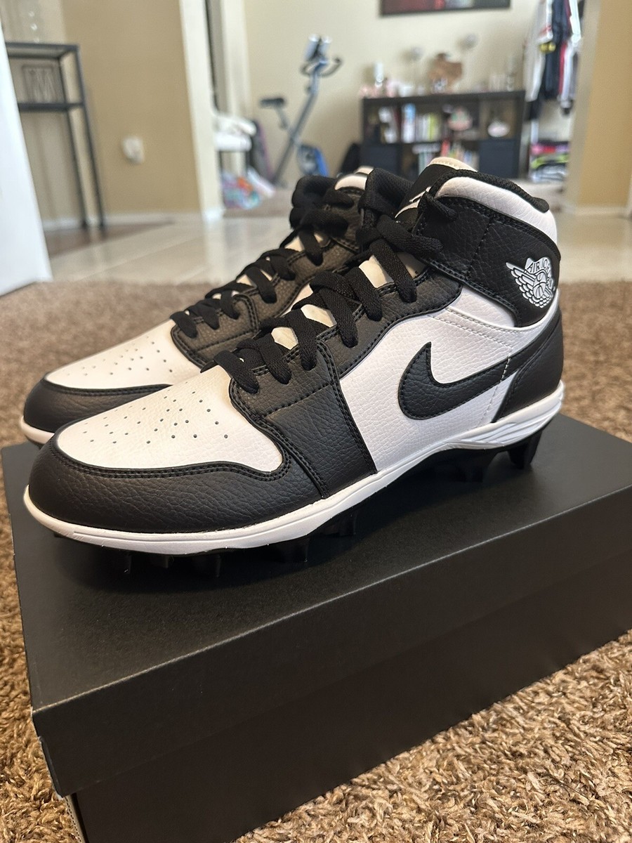 Jordan 1 Alpha Menace TD Mid Football Cleat Panda - FJ6805-100