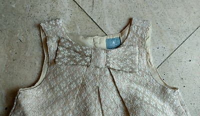 Robe Pull Bébé Fille Baby Gap 6-12 Mois Neuve Avec étiquette - Jacquard Métallisé Doré Et Ivoire