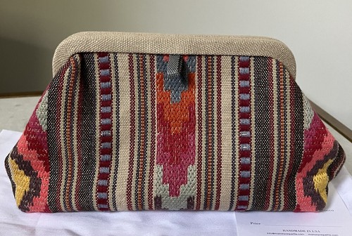 Marian Paquette Embroidered Liette Handbag New - Picture 2 of 7