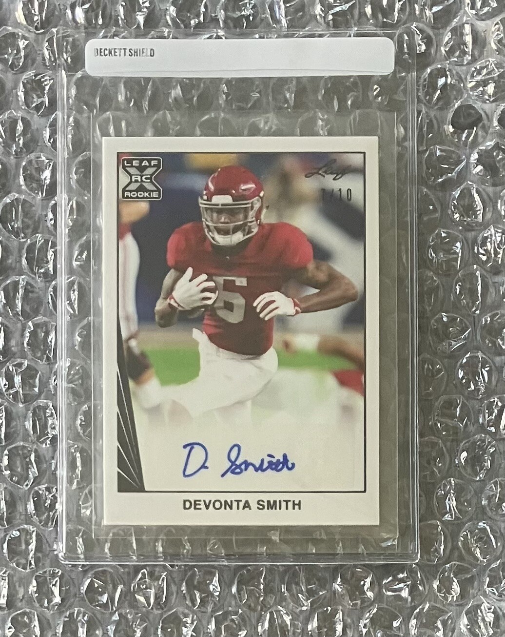 DeVonta Smith Leaf Trinity Autograph Xrc #BADS2 Base