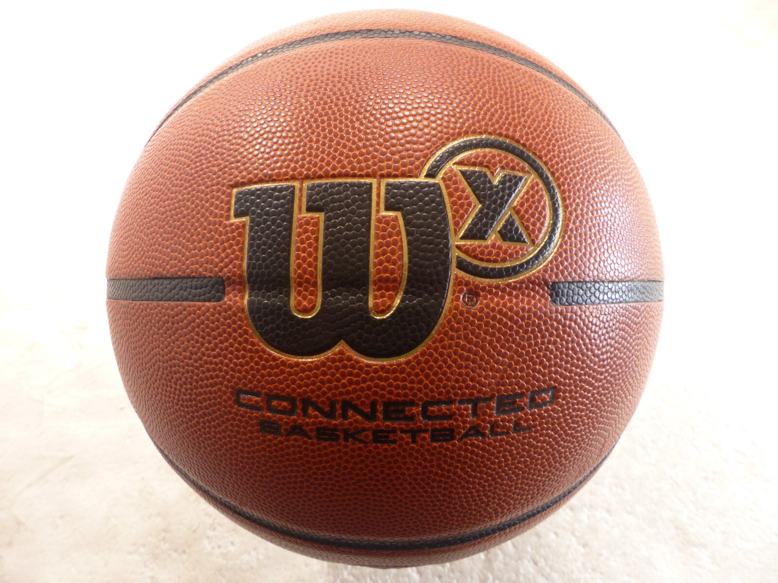 Wilson LABS Wilson X Connected Basketball Smart App Training Ball