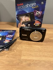 Kodak EasyShare Touch M577 14MP Digital Camer...