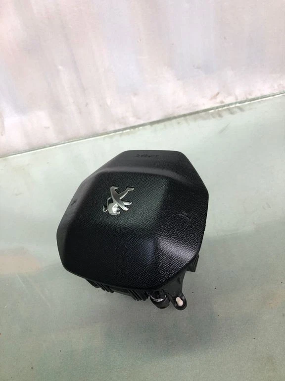 Peugeot 508 II 2021 Other Interior Part 98185013zd KDA43500 - Imagem 2 de 4