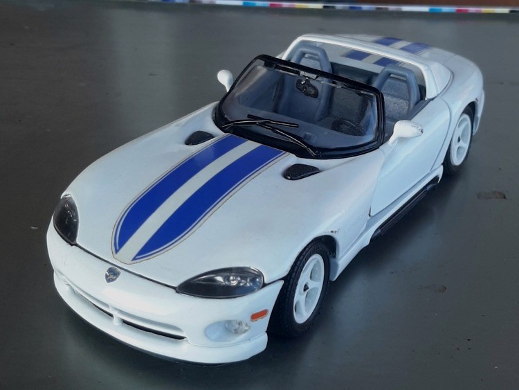 Burago BBurago Dodge Viper RT10 Bianco 1/24!!!!