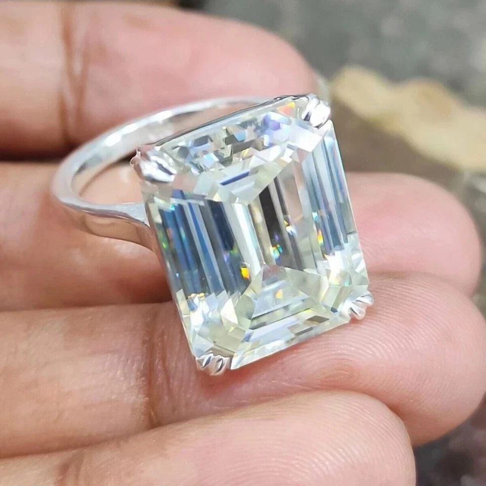 Anello di fidanzamento in argento sterling 925 con diamanti coltivati in... - Immagine 3 di 4