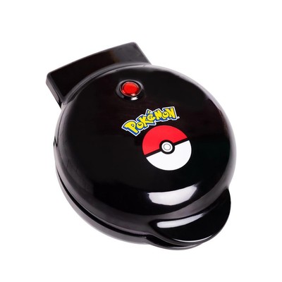 Pokemon Pokeball Waffelmaschine Uncanny Brands