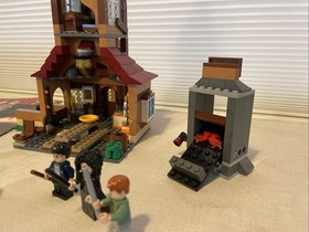 LEGO Harry Potter: The Burrow 4840  incomplete Missing pieces listed