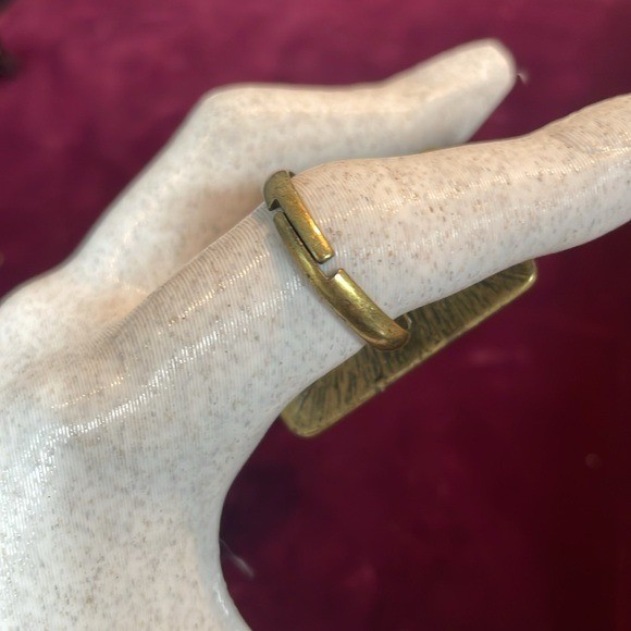 Statement Ring Green Rectangular Stone Gold Tone … - image 3