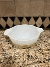 Vintage PYREX Butterfly Gold Cinderella Mixing Bowl 472 Made In USA 1 1/2 Pint