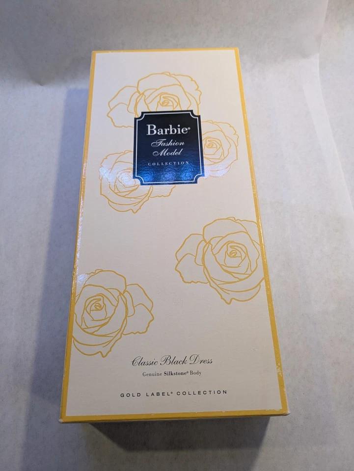 VESTIDO NEGRO CLÁSICO MUÑECA BARBIE SILKSTONE 2016 ETIQUETA DORADA MATTEL DWF53 SIN USAR, EN CAJA ORIGINAL Foto 3 de 4