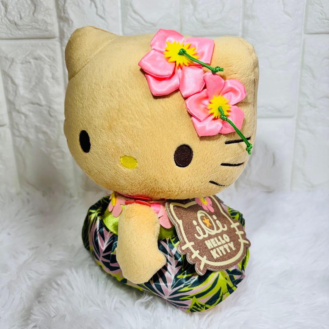 Hello Kitty Iolani collaboration tanning kitty Hawaii limited plush toy with tag