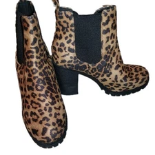 Soda Glove Chelsea Lug Sole Elastic Gore Chunky Heeled Ankle Boots Cheetah Sz 7
