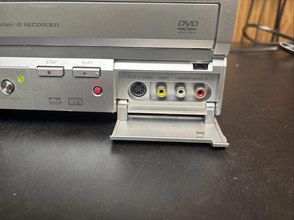 夏普/DV-RW550U/DVD录像机及VCR组合/遥控器/测试需要清洁 — 第 4/4 张图片