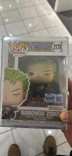Funko Pop! Vinyl One Piece Roronoa Zoro Limited Edition 3500 PCS With Protector