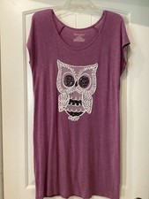 Light-weight lavender nightgown or coverup. Size M/L. Cap sleeves.