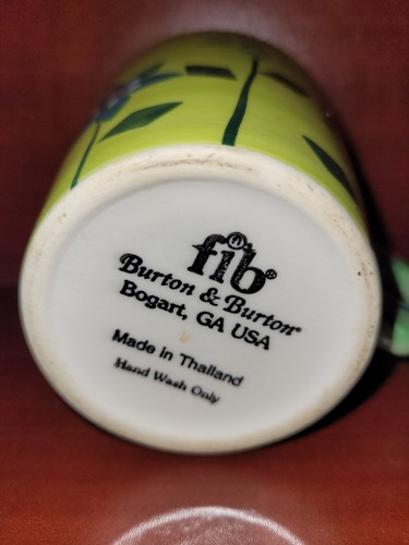 FIB Burton & Burton Ceramic Bee & Green Floral Coffee Cup - Picture 4 of 4
