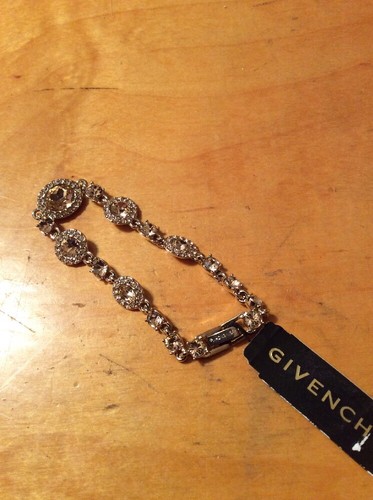 $68 Givenchy gold tone crystal flex bracelet z24 - Picture 5 of 5
