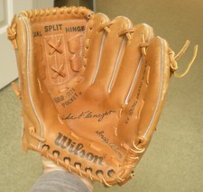 Wilson A2274 Mike Flanagan Cy Young Winner 10" Baseball Glove