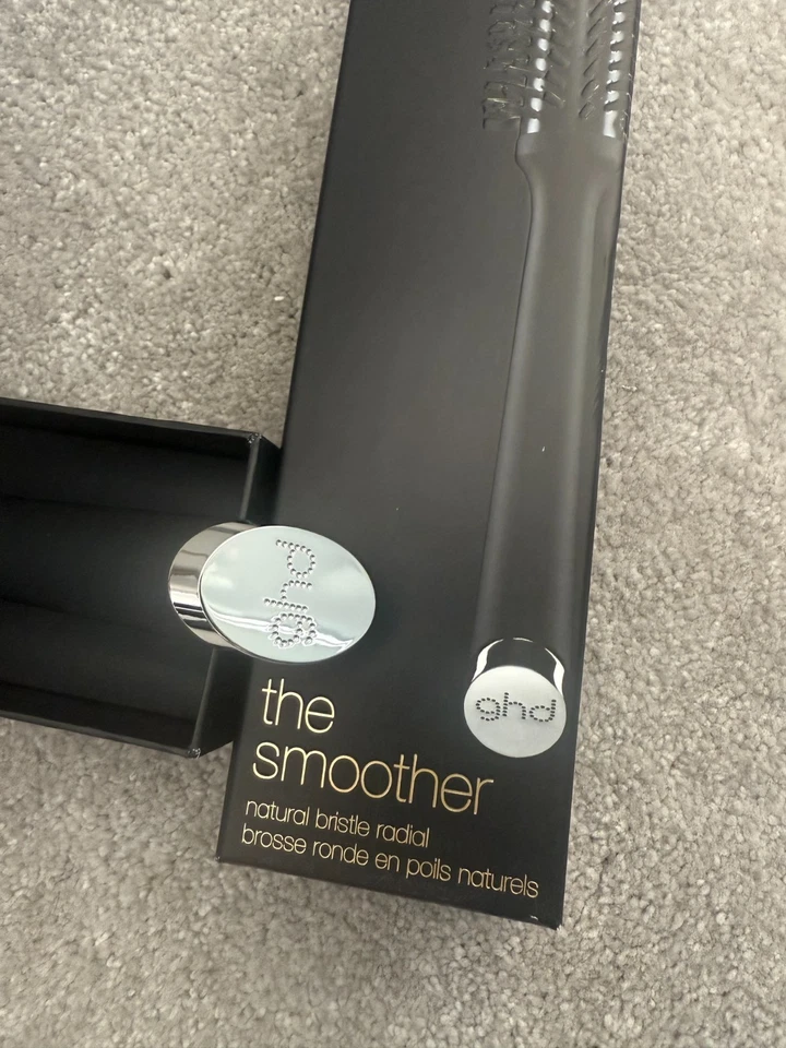 NEW GHD Ceramic Radial Hair Brush The Smoother Natural Bristle Radial Brush - Image 2 of 3