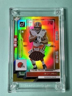 Nick Chubb 2022 Donruss #210 Gold Jersey Fusion /83 GAME USED BALL 10/27/24