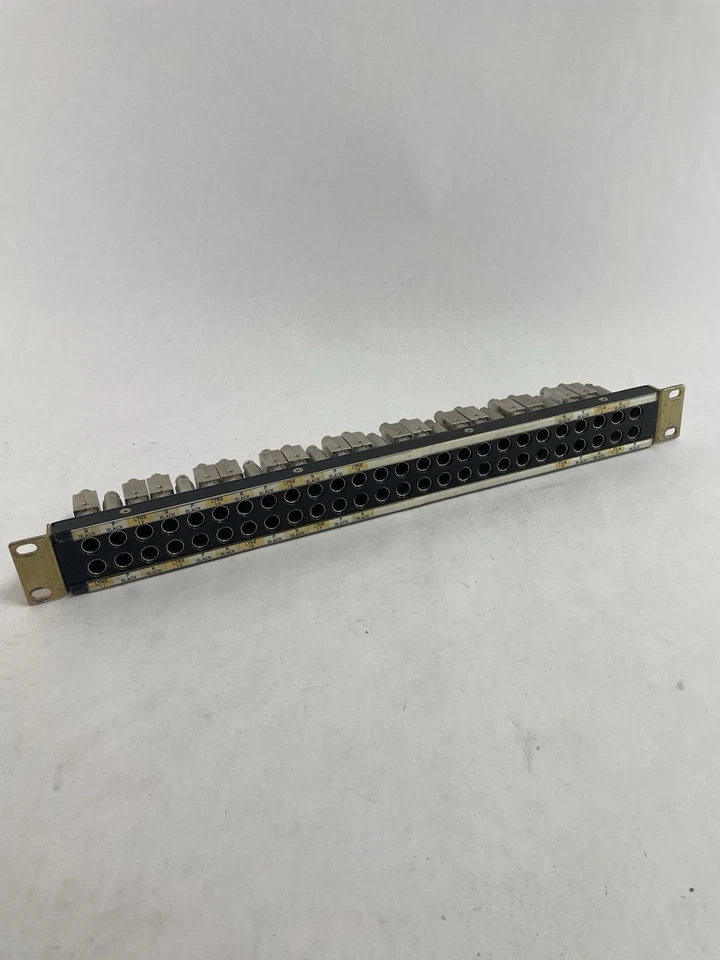 Switchcraft 2x26 HD видео патчбэй 1 RU нормализованный 52 вход стойка - Изображение 2 из 4