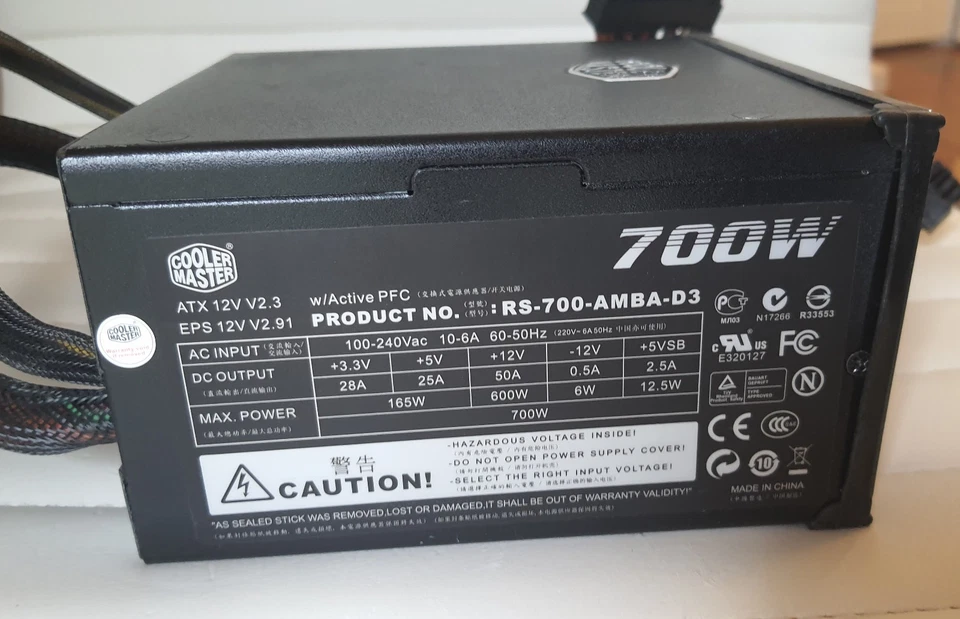 Cooler Master alimentatore PC PSU Modulare Silent Pro 700W 80+ Bronze ATX V2.3 - Immagine 2 di 2