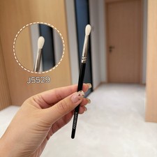 Hakuhodo J5529 Hand Crafted Makeup Eye Shadow Brush