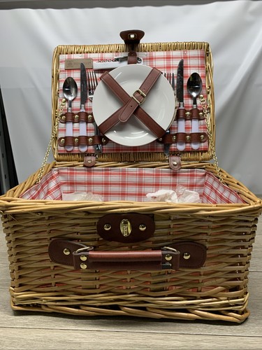 Set cestino da picnic in vimini per 2 tazze da tè, piatti e argenteria - Foto 4 di 5