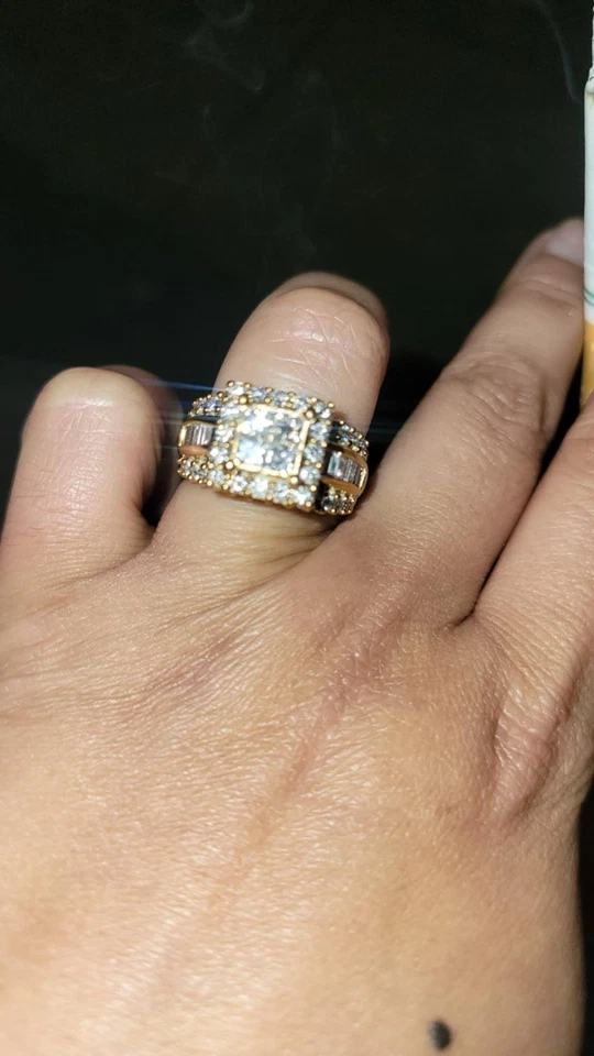 2 Karat Diamond Engagement Ring 14k , All Paper Work Included Diamond Bonded - Image 2 of 4