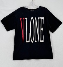 Vlone Mens Black Graphic Logo Crew Short Slee...