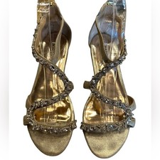 Badgley Mischka Women  s Size 8 Gold Leather Bejeweled Flat Sandals with Zip Heel