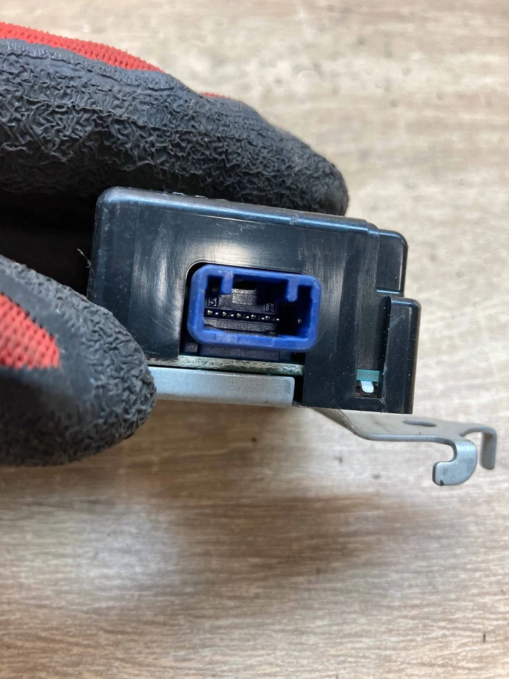 89740 47020 271300 0081 Toyota Prius Smart Key Module Control Unit Denso - Image 4 of 4