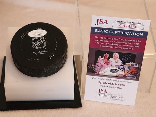 TEEMU SELANNE signed game used DUCKS official game puck JSA COA - Picture 2 of 2