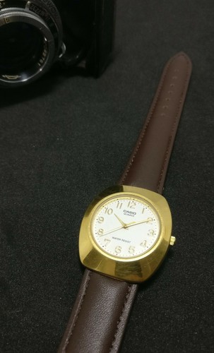 CASIO WATCH VINTAGE Casio Quartz Original MTP-1068 WRIST Men's - Picture 3 of 6