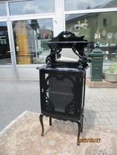 Englische Vitrine mit Aufsatz um 1890 in Hochglanz schwarz